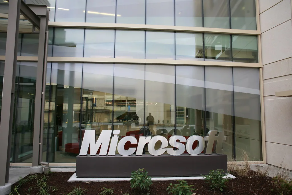 Microsoft gains 'Buy' rating from Benchmark amid S&P 500 stock recommendations