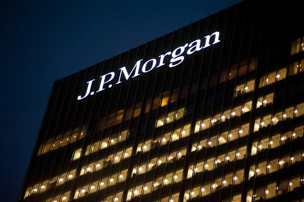 Morgan Stanley cuts JPMorgan Chase price target by $31 amid market volatility