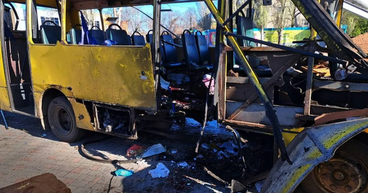 Ukraine and Russia conduct drone attacks, killing six civilians amid ceasefire offer