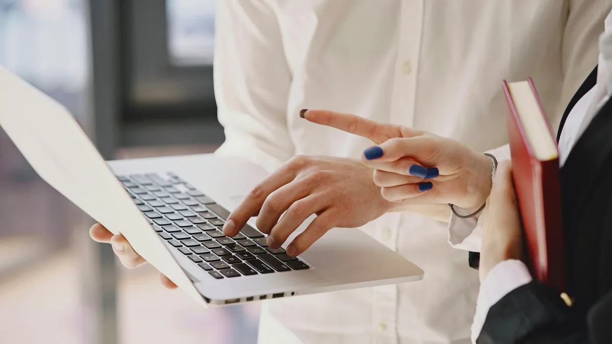 Kazakhstan Employers Post 102,600 Vacancies as Job Seeker Demand Declines