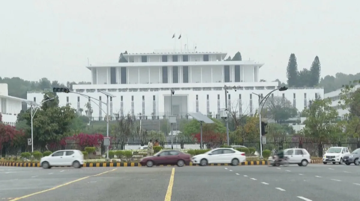 Пакистан готовится к переговорам Ирана и США на фоне блокировки в Исламабаде