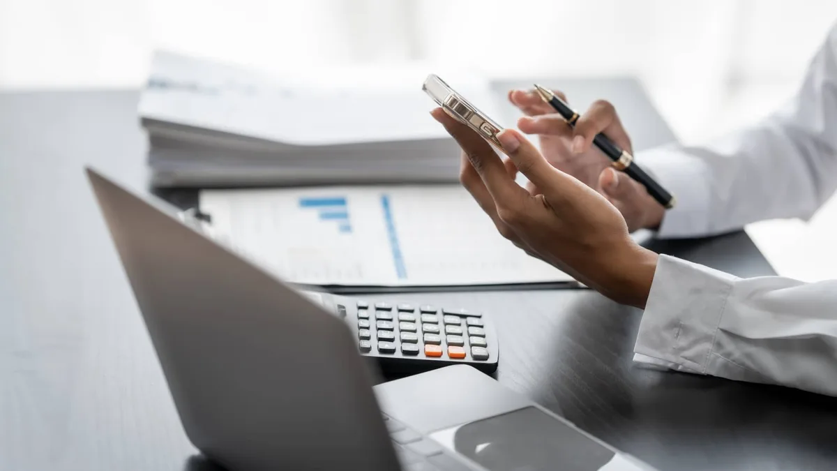 Kazkhimmontazh Holding sees shareholder shift as Lobzina acquires 10% stake