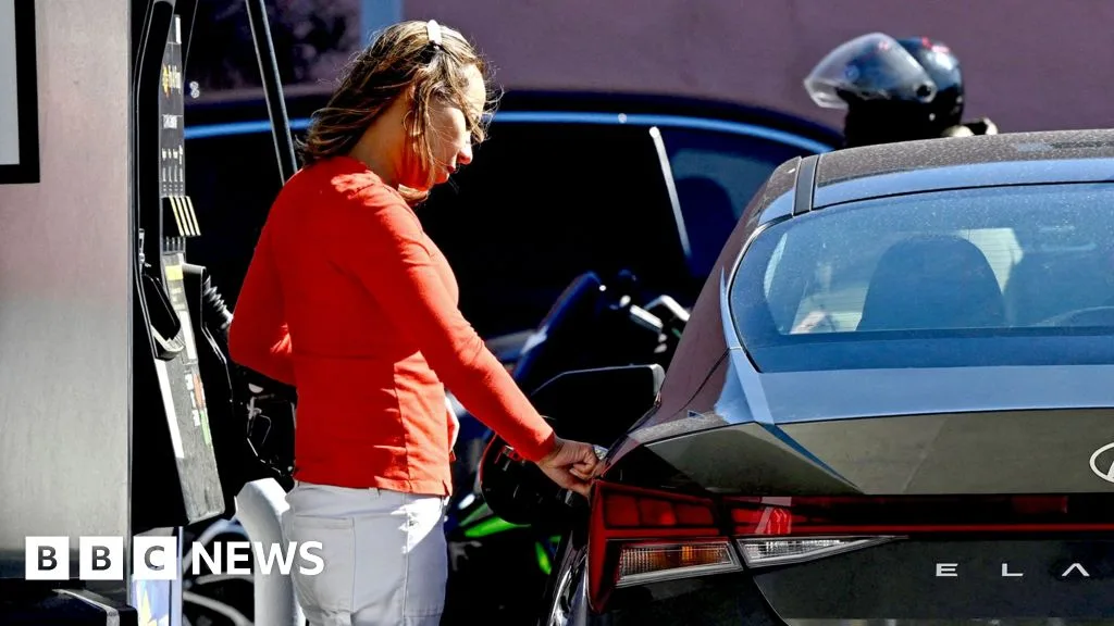 ОПЕК повышает цены на нефть на фоне опасений по поводу перемирия