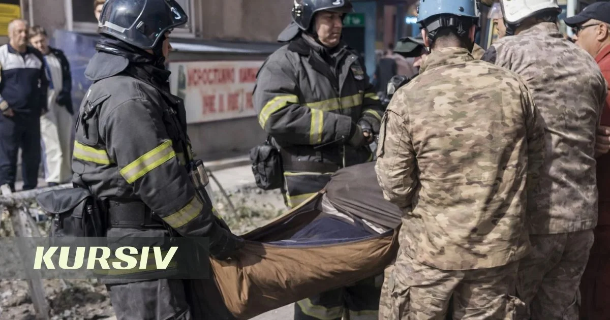 Kazakhstan Firefighters Rescue 89-Year-Old from Blaze in Ust-Kamenogorsk