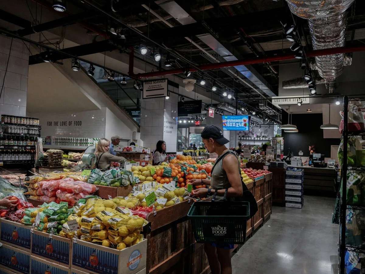 US sees February PCE inflation rise as consumer spending remains robust