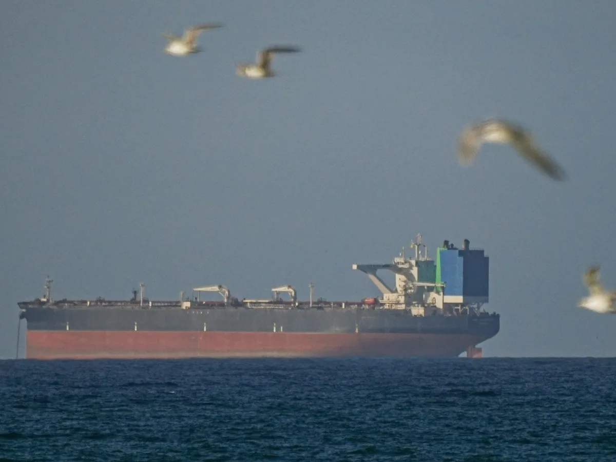 ОПЕК следит за поставками нефти на фоне напряженности в Ормузском проливе