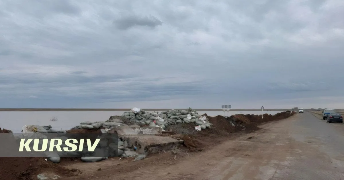 Kazakhstan restores road in Akmola region after flood damage