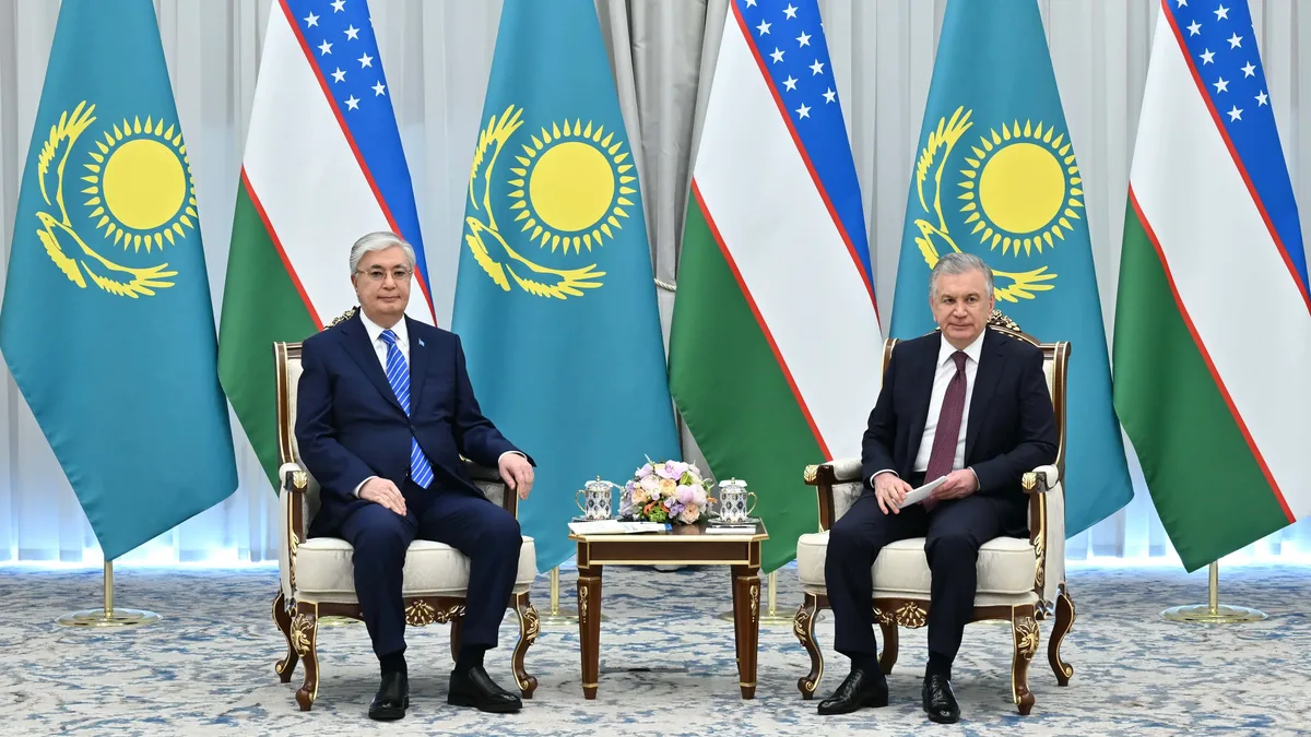 Tokayev and Mirziyoyev hold talks in Bukhara on strategic partnership