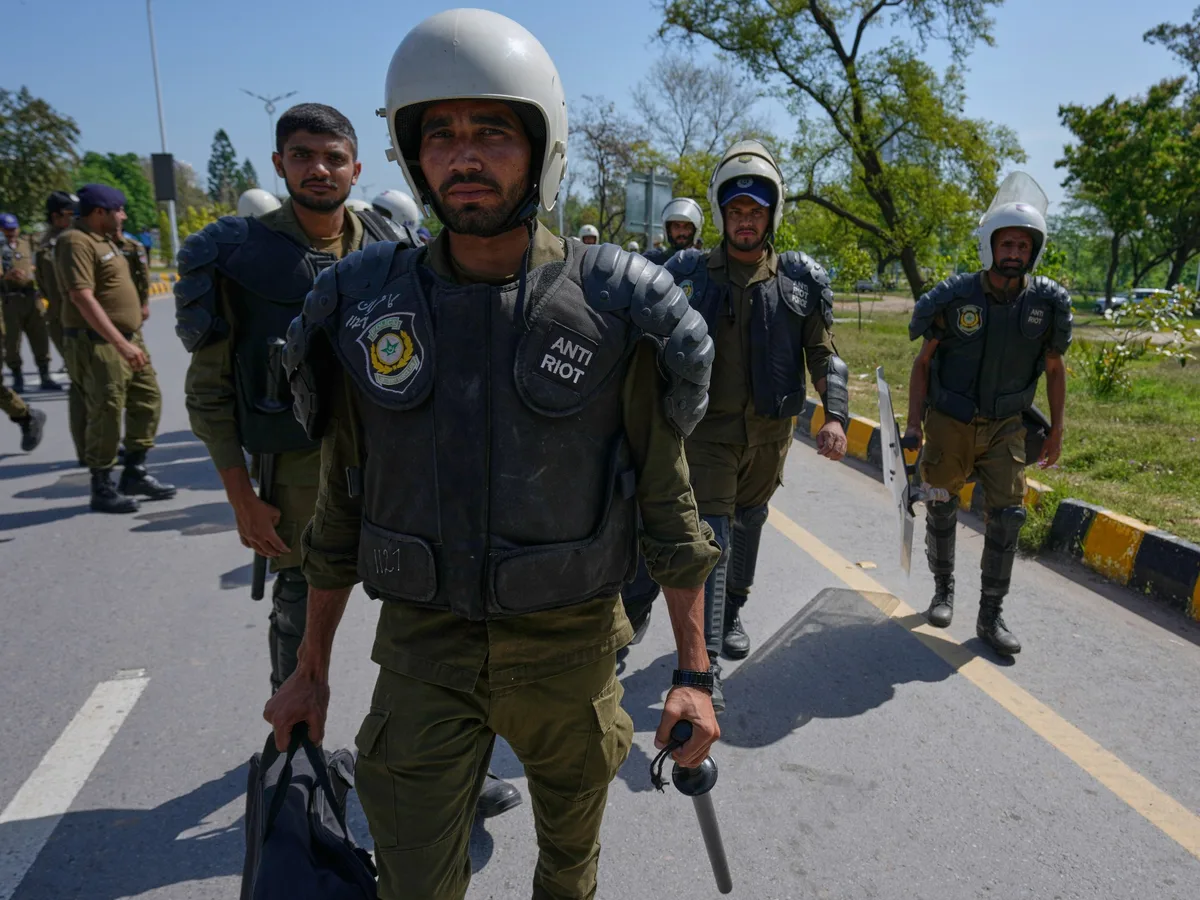 New tensions emerge before US-Iran war ceasefire talks in Pakistan