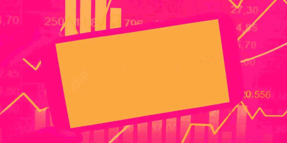 1 Healthcare Stock with Promising Prospects and 2 Facing Headwinds