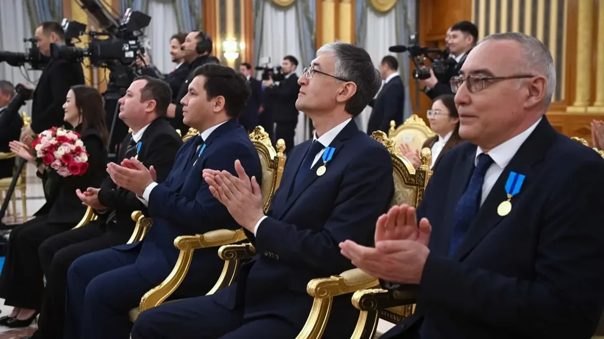 Токаев наградил ученых-востоковедов