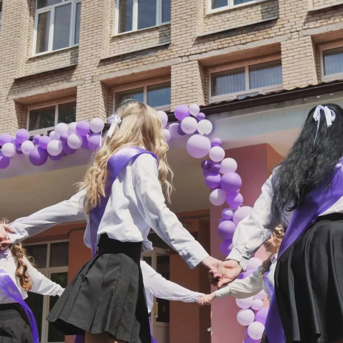 Новые правила ввели для школьных выпускных в Казахстане