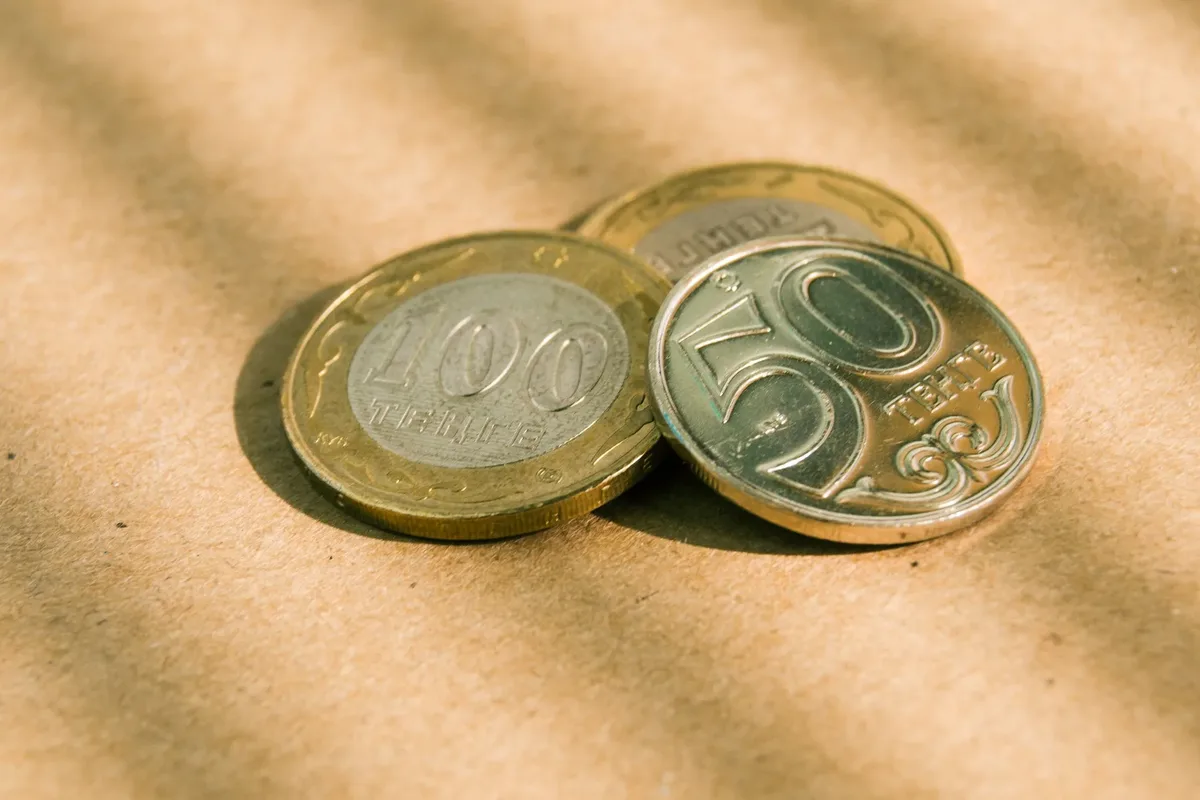 На бирже доллар продается около отметки 473 тенге - Kapital.kz