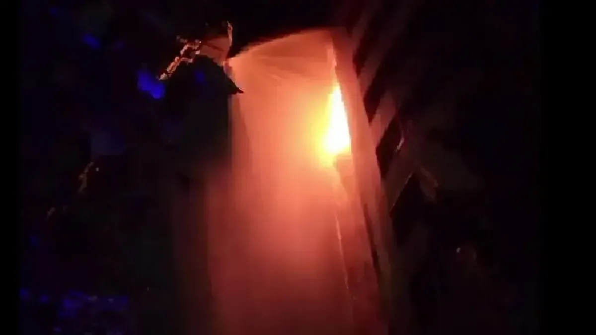 После пожара в ЖК Астаны 16 человек разместили в гостинице