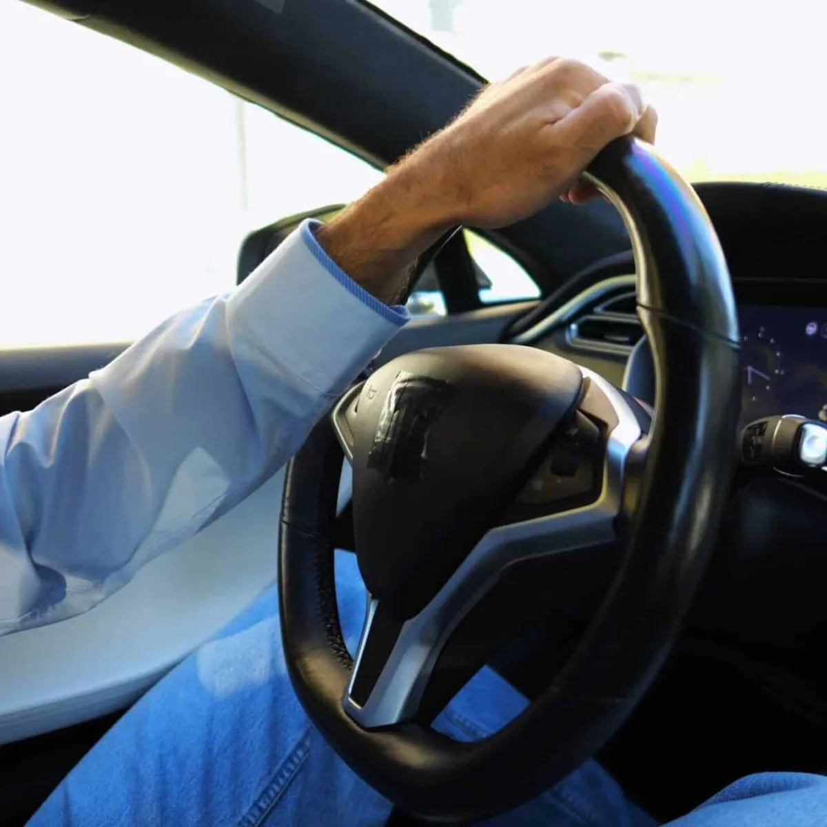 Казахстанцам разрешили бесконечно пересдавать экзамены на водительские права