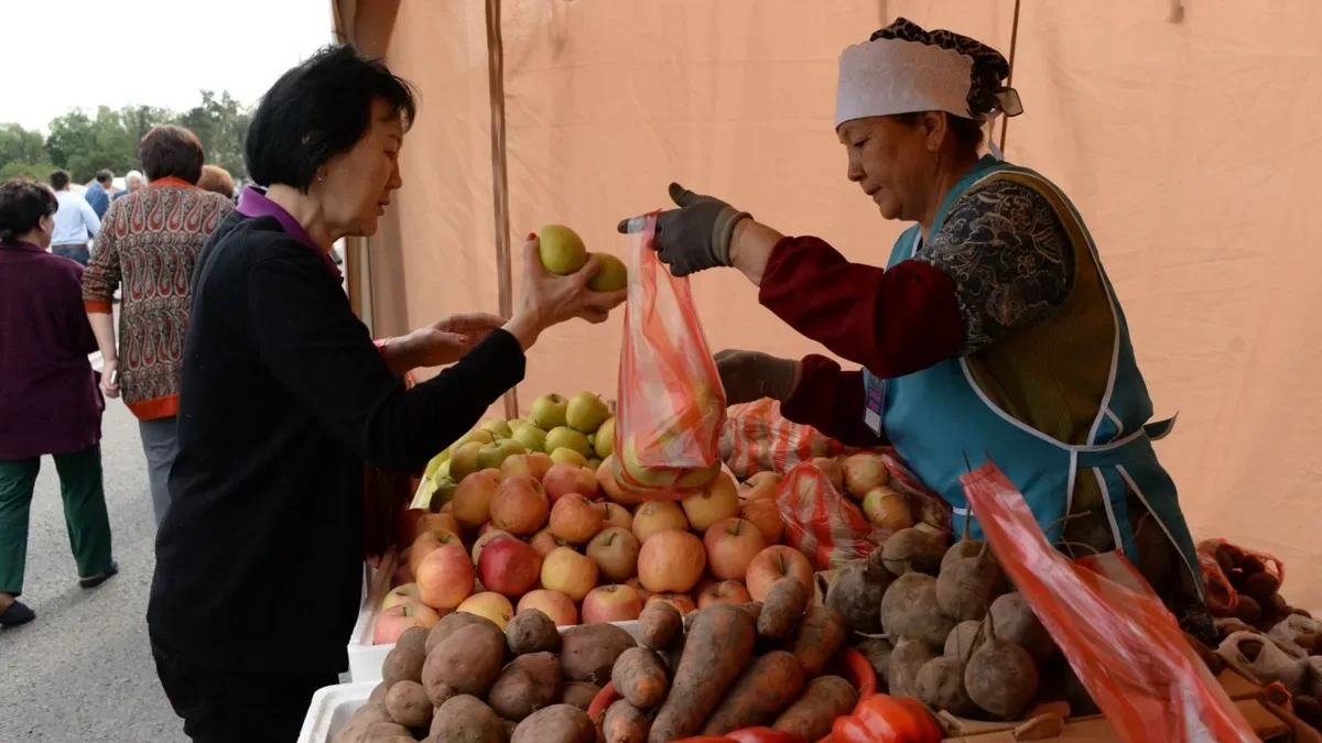 Темпы внутренней торговли замедлились в Казахстане - Forbes.kz