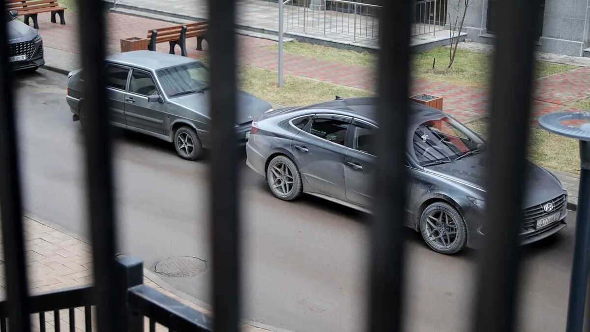 «Лишать прав»: астанчане требуют от полиции радикальных мер после пожара в ЖК