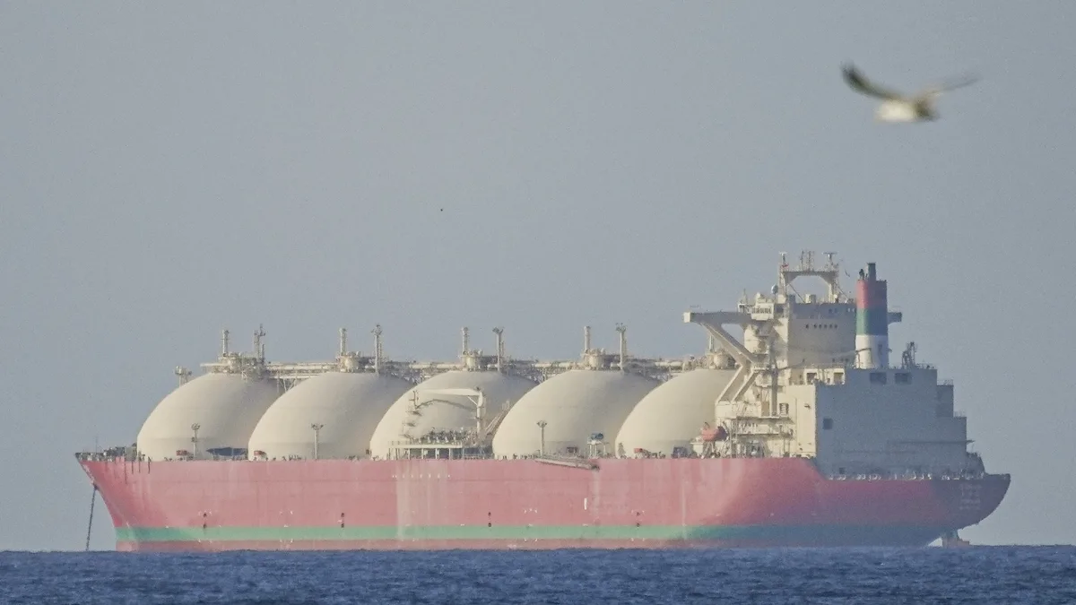 Toll Booths and Tankers: How the US Navy and Economic Sanctions Aim To Squeeze Tehran - Radio Free Europe/Radio Liberty