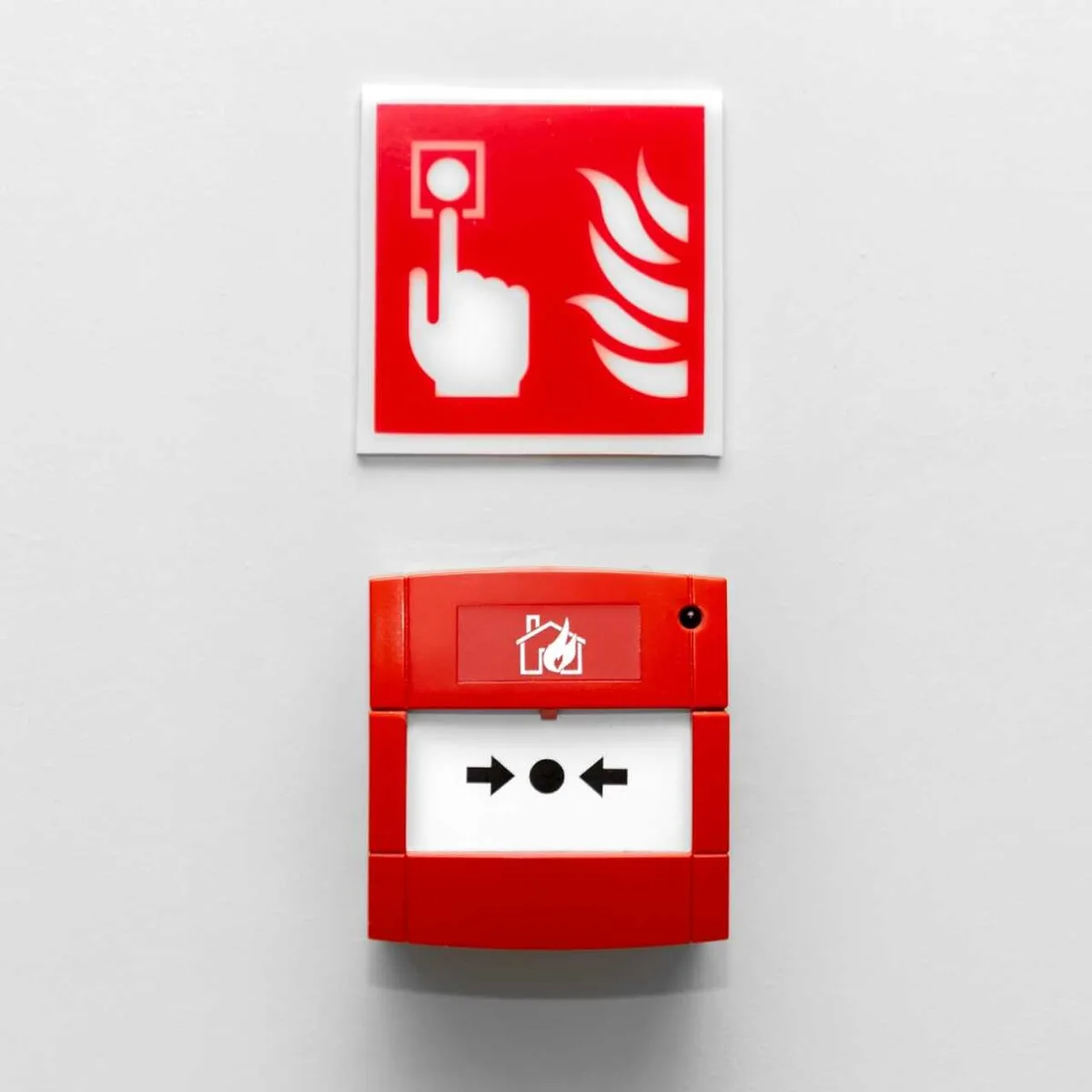 «Никто не реагировал»: соседка заявила о сбоях сигнализации в сгоревшем ЖК Астаны