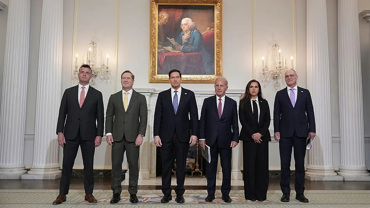 Израиль и Ливан провели первые за долгие годы прямые переговоры