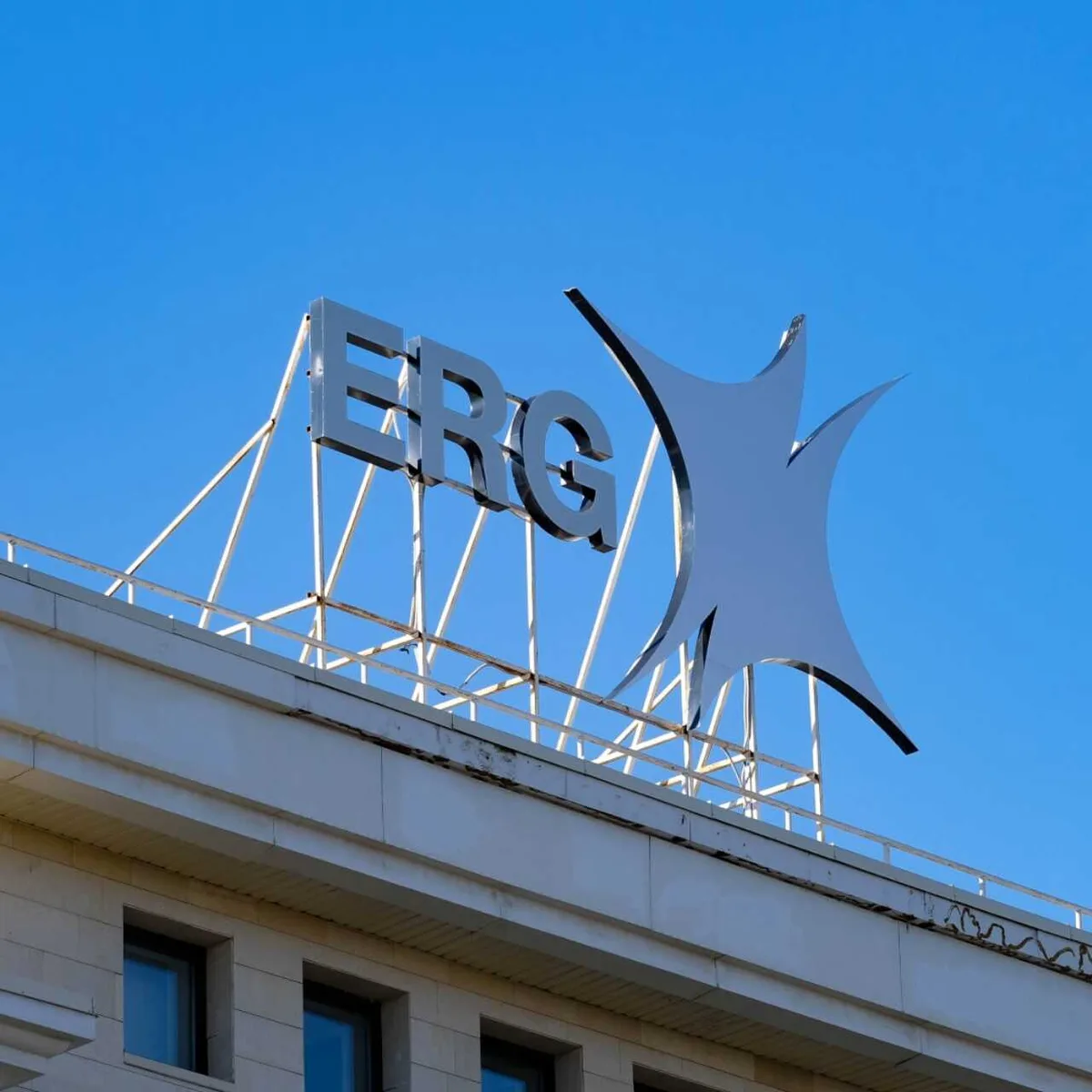 ERG вышла в прибыль после миллиардного убытка годом ранее