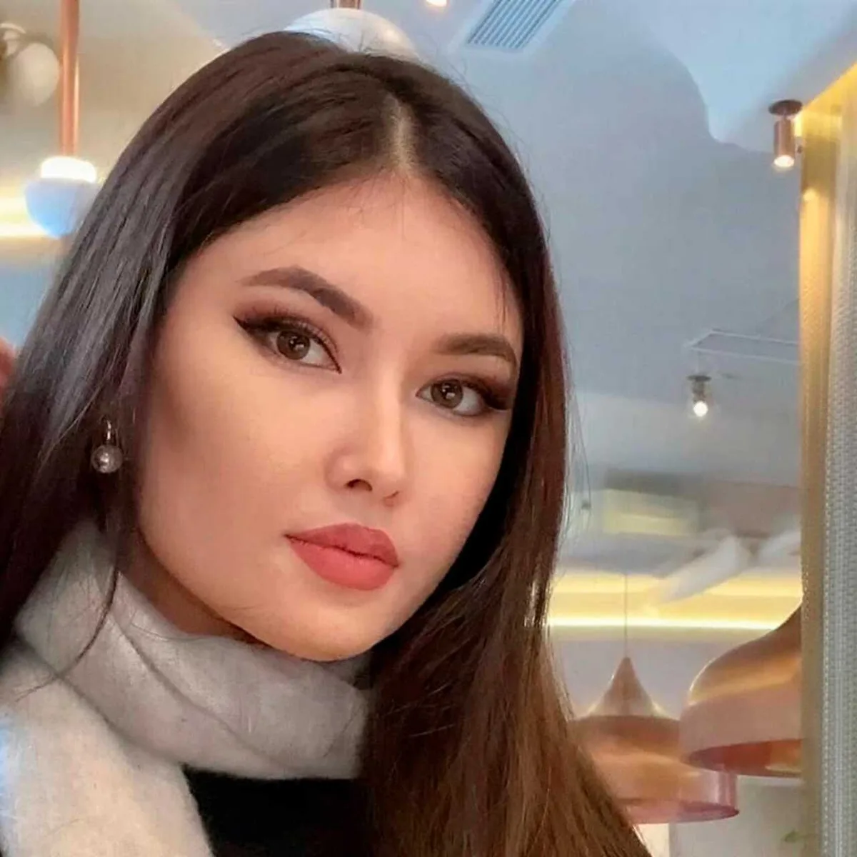 Оскорбившая детей с аутизмом Gulnara.Blogger ввязалась в драку в Костанае