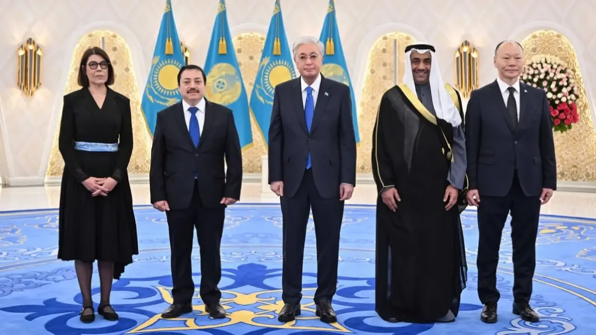 Токаев принял верительные грамоты послов и рассказал о предстоящих саммитах в Астане