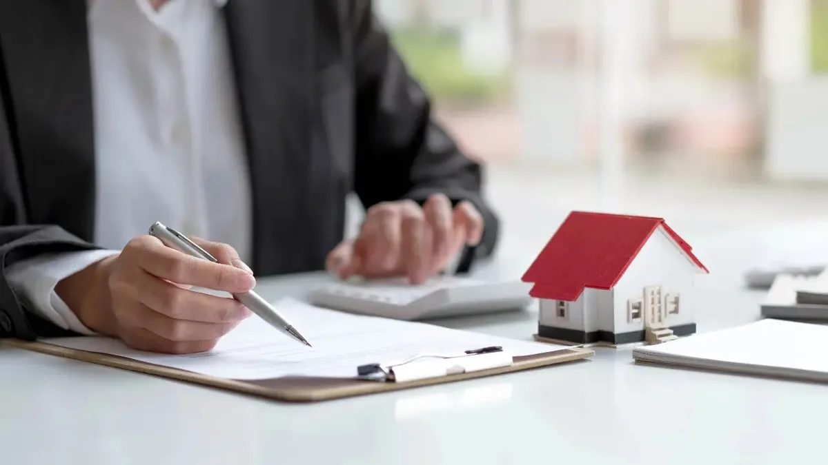 В Казахстане изменили правила использования пенсионных излишков на погашение ипотеки