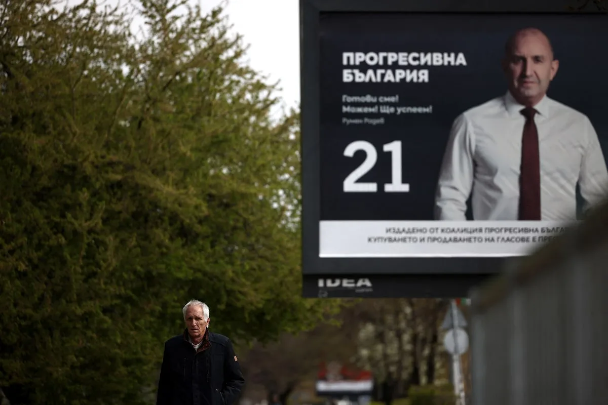 Бывший президент Болгарии лидирует в выборах с антикоррупционной программой