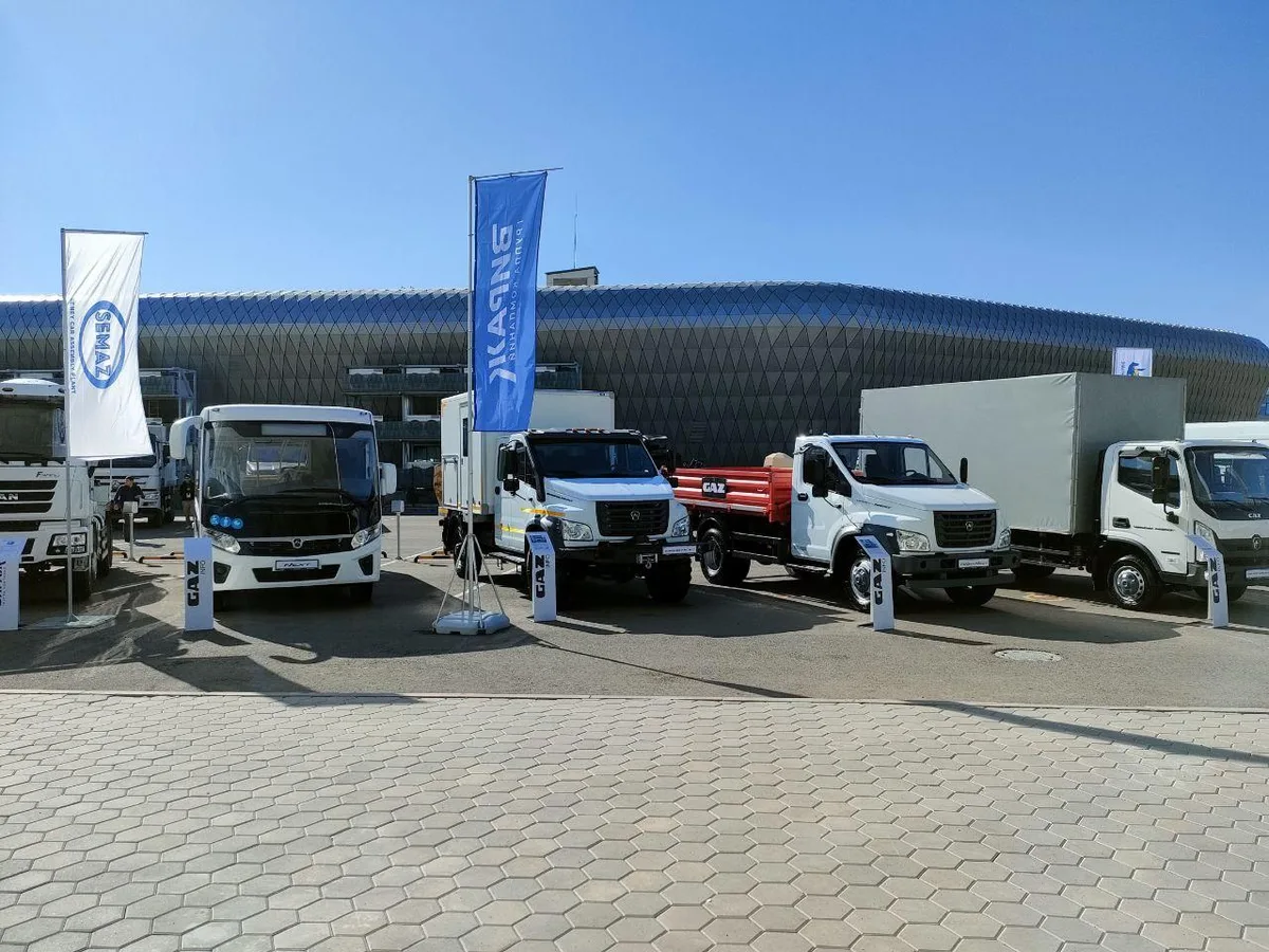 Казахстанцы поставили на учет 170 тыс. машин в марте