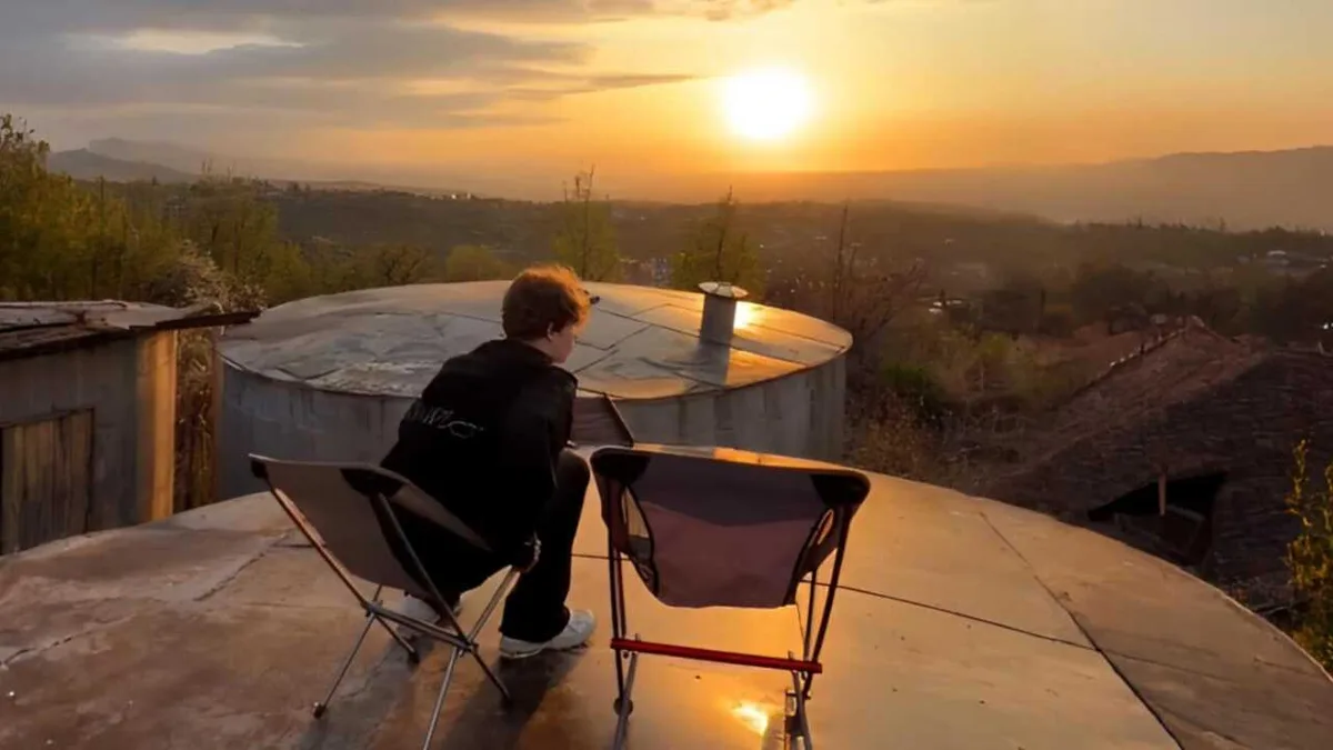 В Алматы завирусилась новая локация с потрясающим видом на закат