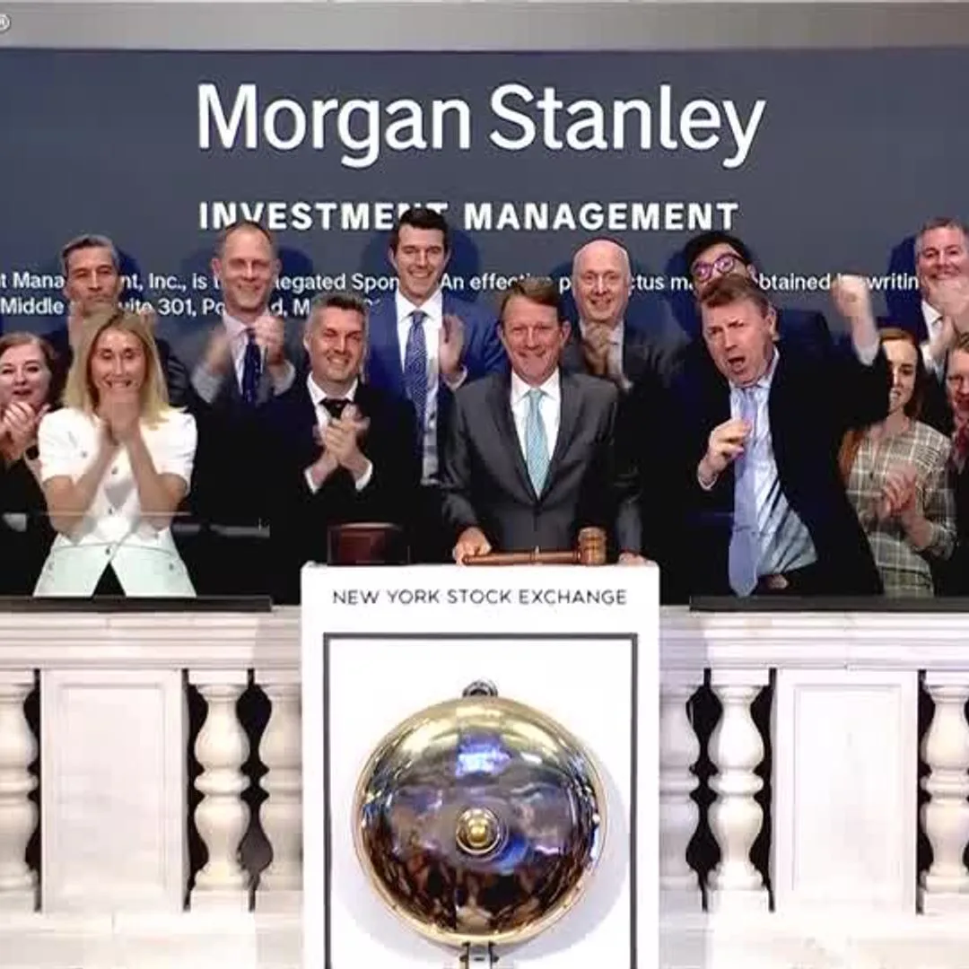 S&P 500, Nasdaq edge up to new records on Middle East hopes