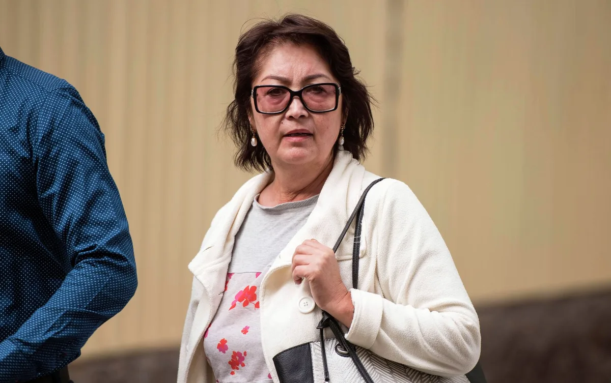 Жену экс-президента Кыргызстана Алмазбека Атамбаева вызвали на допрос в МВД