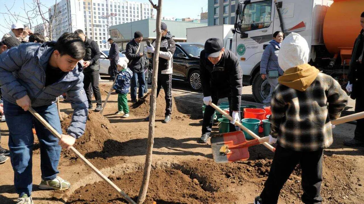 Астанчане избавились от 100 тонн мусора