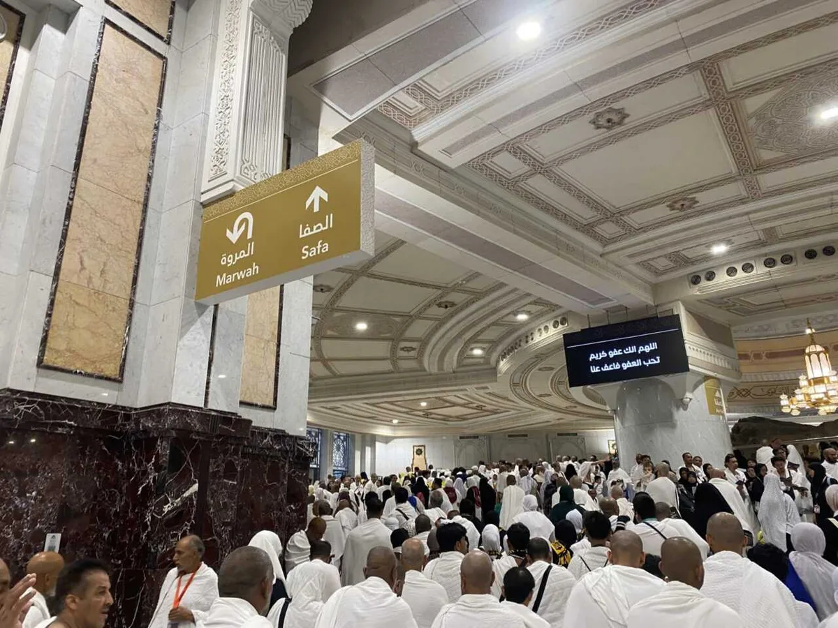 Лжегид по умре обманул 17 паломников из Казахстана