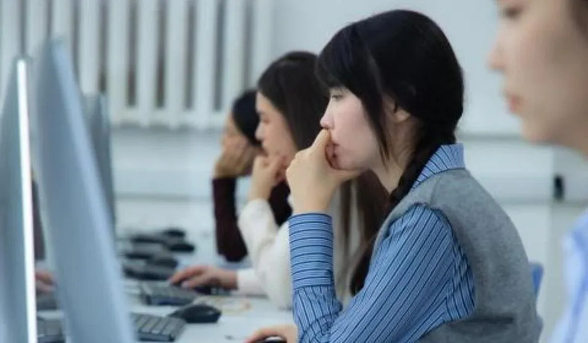 Новая система аттестации: учителей в Казахстане освободят от эссе и научных статей