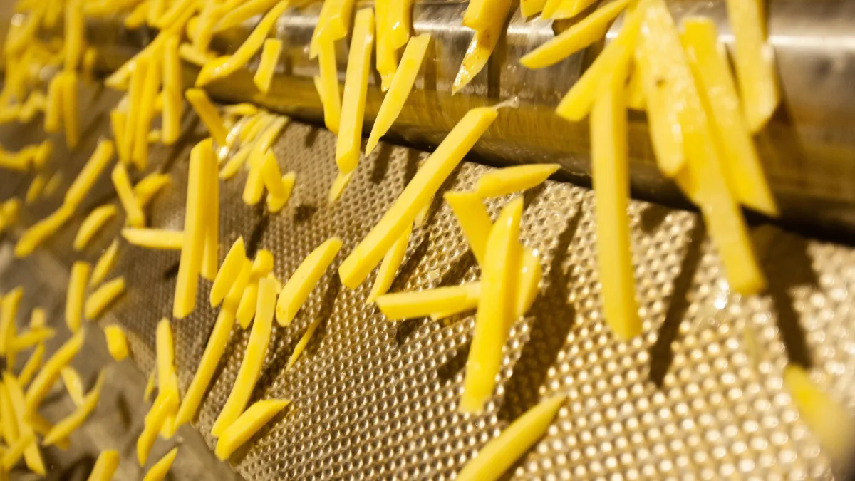 Китайцы запустят производство картофеля фри за $200 млн на севере Казахстана