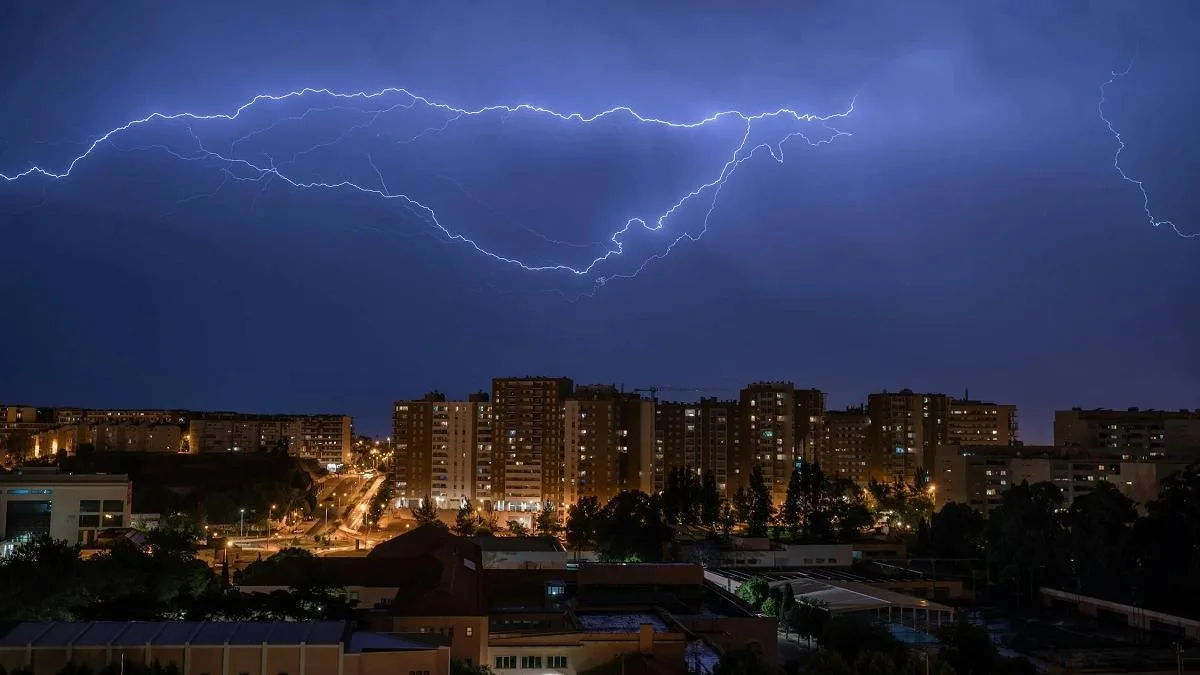 В регионах Казахстана ожидаются заморозки, дожди и грозы