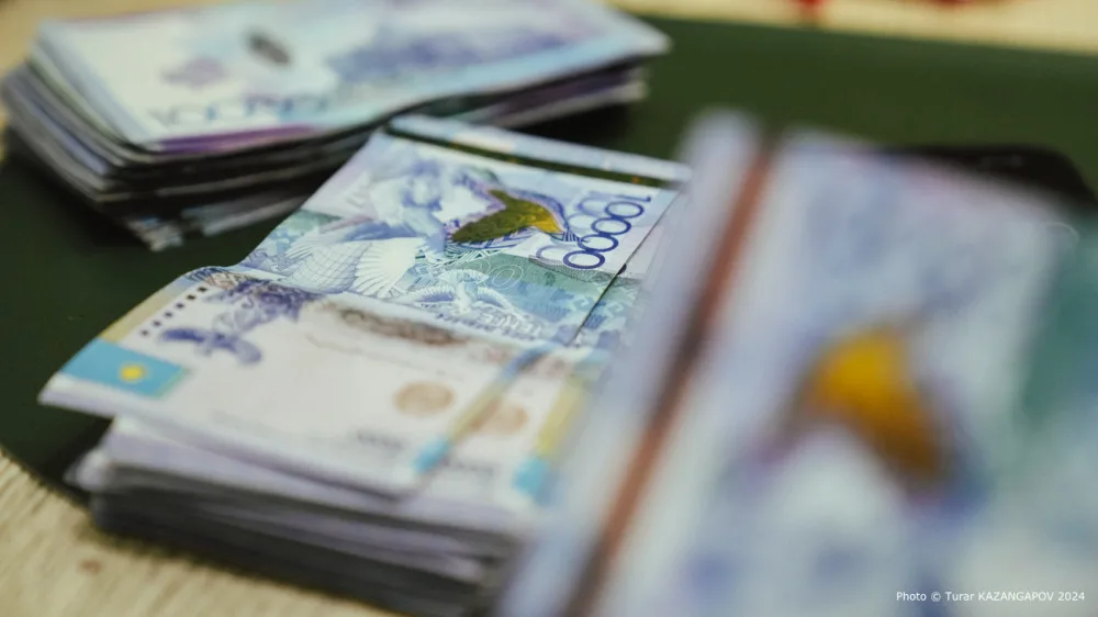 В Казахстане раскрыли схему вывода 200 млрд тенге за рубеж