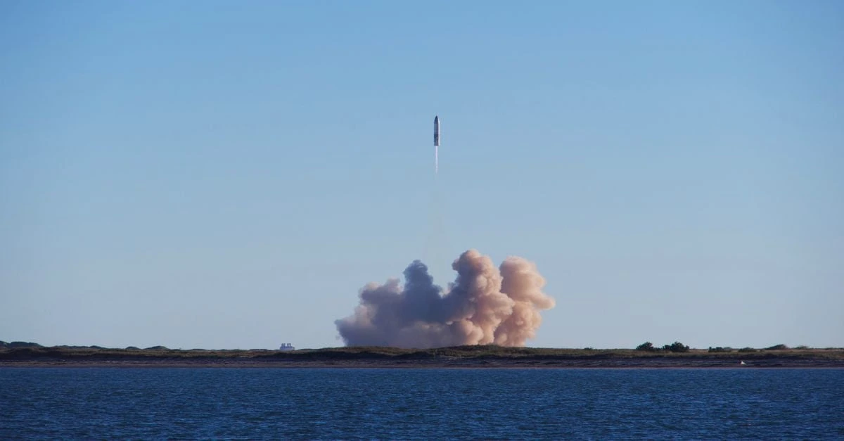 Триумф Artemis II и сокращения бюджета Белого дома обнажили двойственность NASA в 2026 году