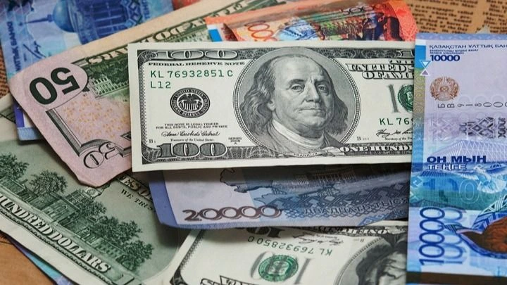 Нацбанк продаст $200–300 млн из Нацфонда в августе