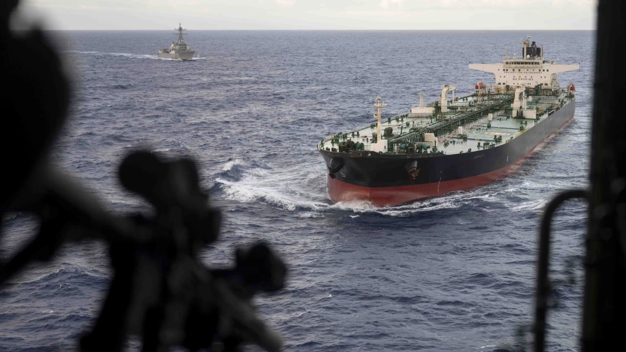 Аналитики: угрозы для нефтяных танкеров на Ближнем Востоке достигли пика с начала войны с Ираном
