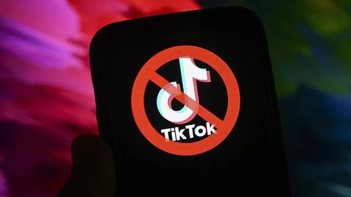 Bloomberg: тест TikTok 2021 года оставил 15 млн на вредном алгоритме, связан со смертью подростка