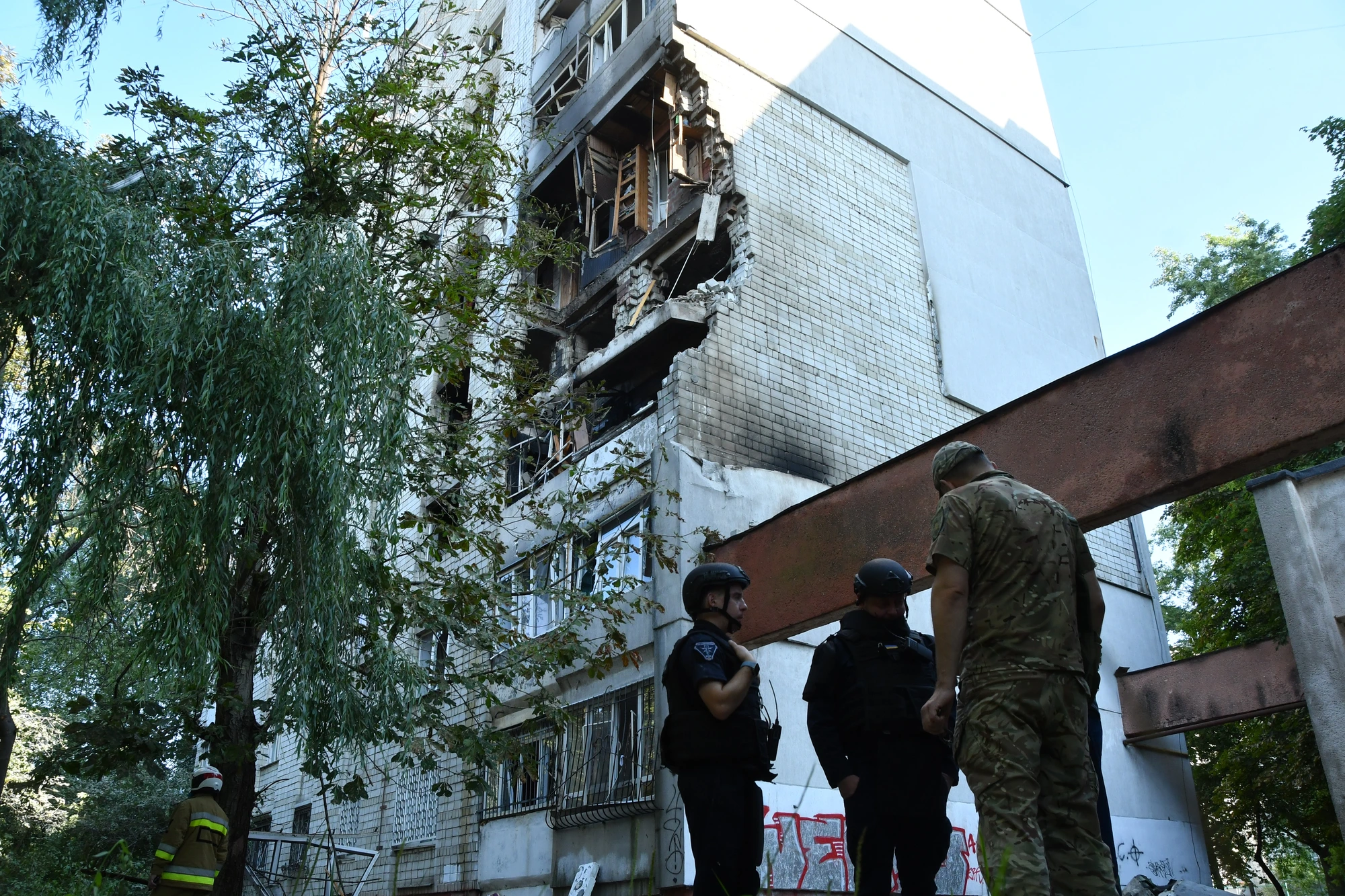 Россия нанесла удары по 14 логистическим хабам Украины, правительство пообещало помощь