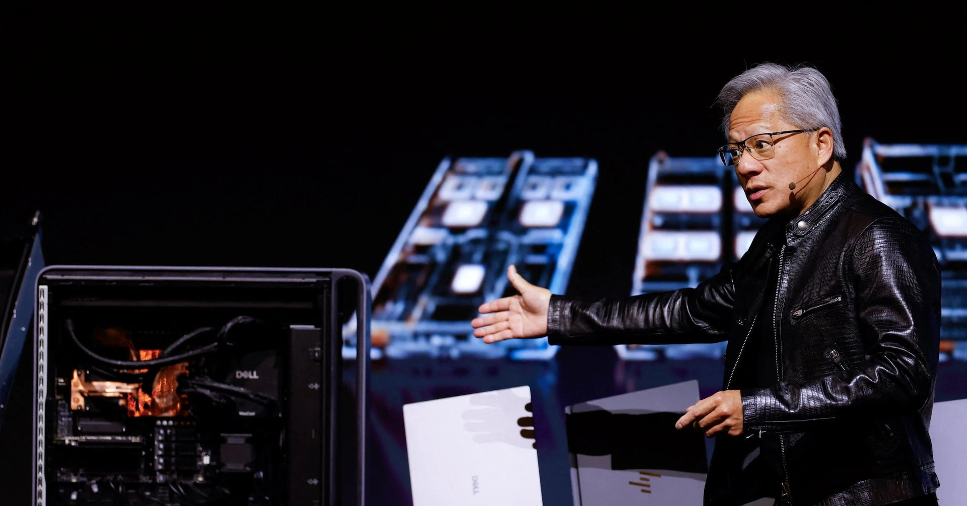 Дженсен Хуанг возглавляет рывок Nvidia в области ИИ стоимостью $500 млрд