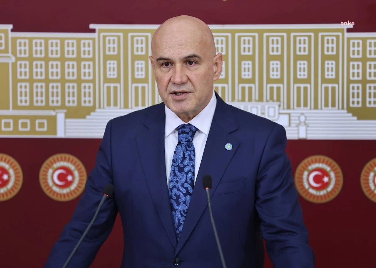 Турецкий депутат подал 44 вопроса после ударов Израиля по авиабазе Абу-эд-Духур