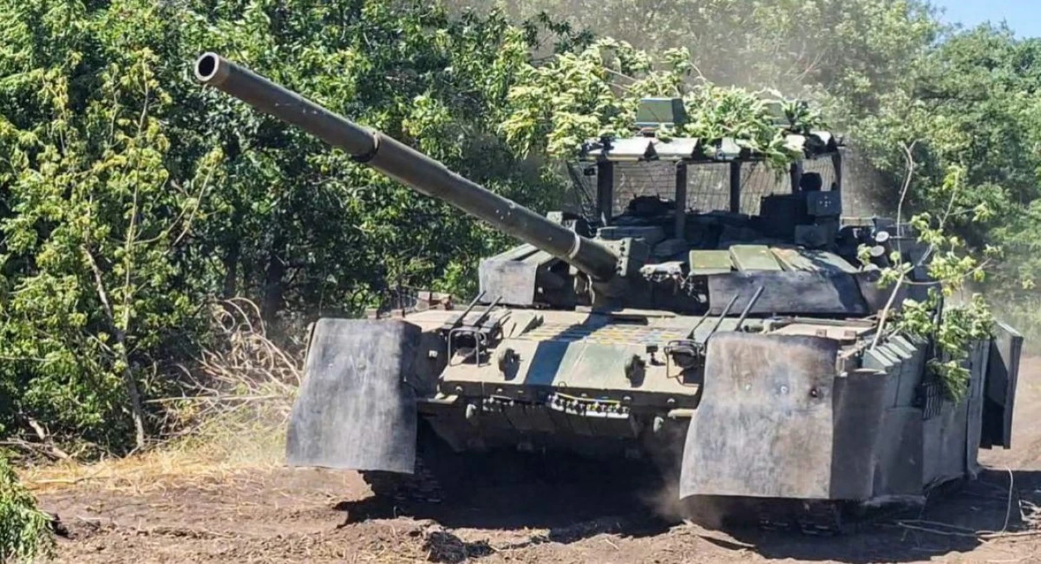 Украинские дроны уничтожили не менее семи танков Т-72Б3А, часть — с «Ареной-М», в Донбассе