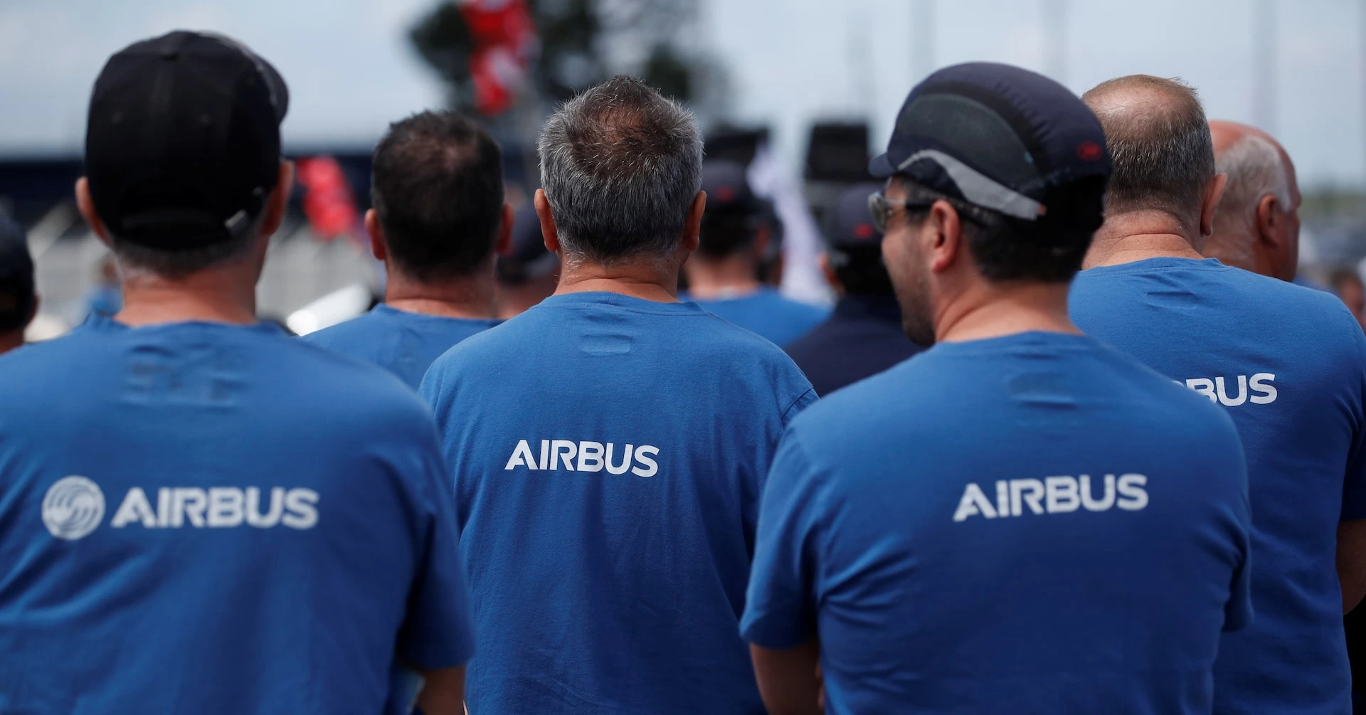 Airbus смягчает требования по возвращению в офис после забастовок в Испании — источники