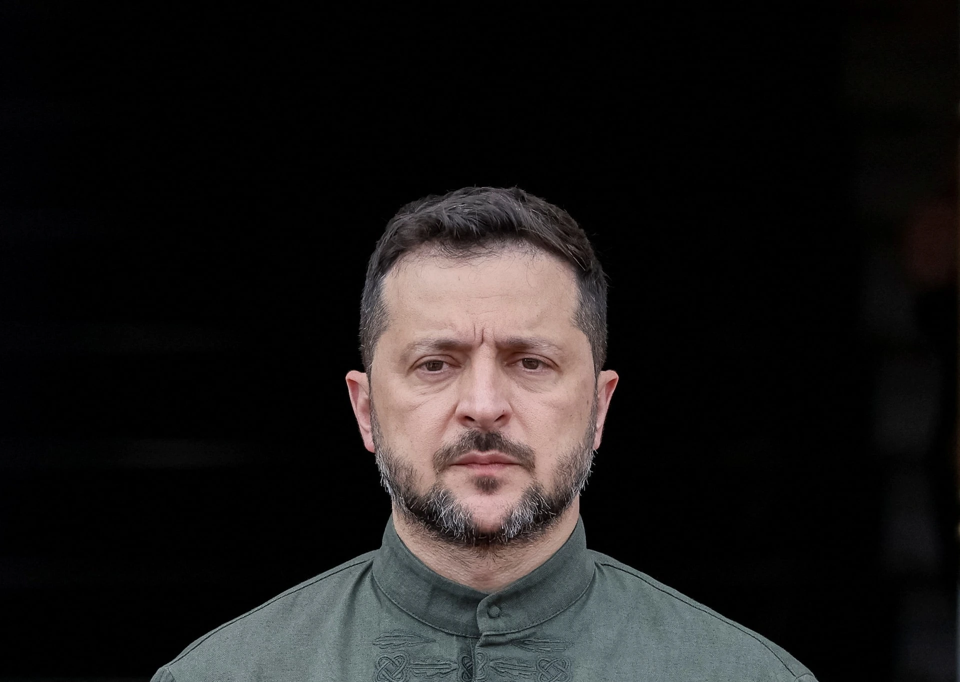 Зеленский заявил в День независимости, что Украина хочет мира, но не сдастся