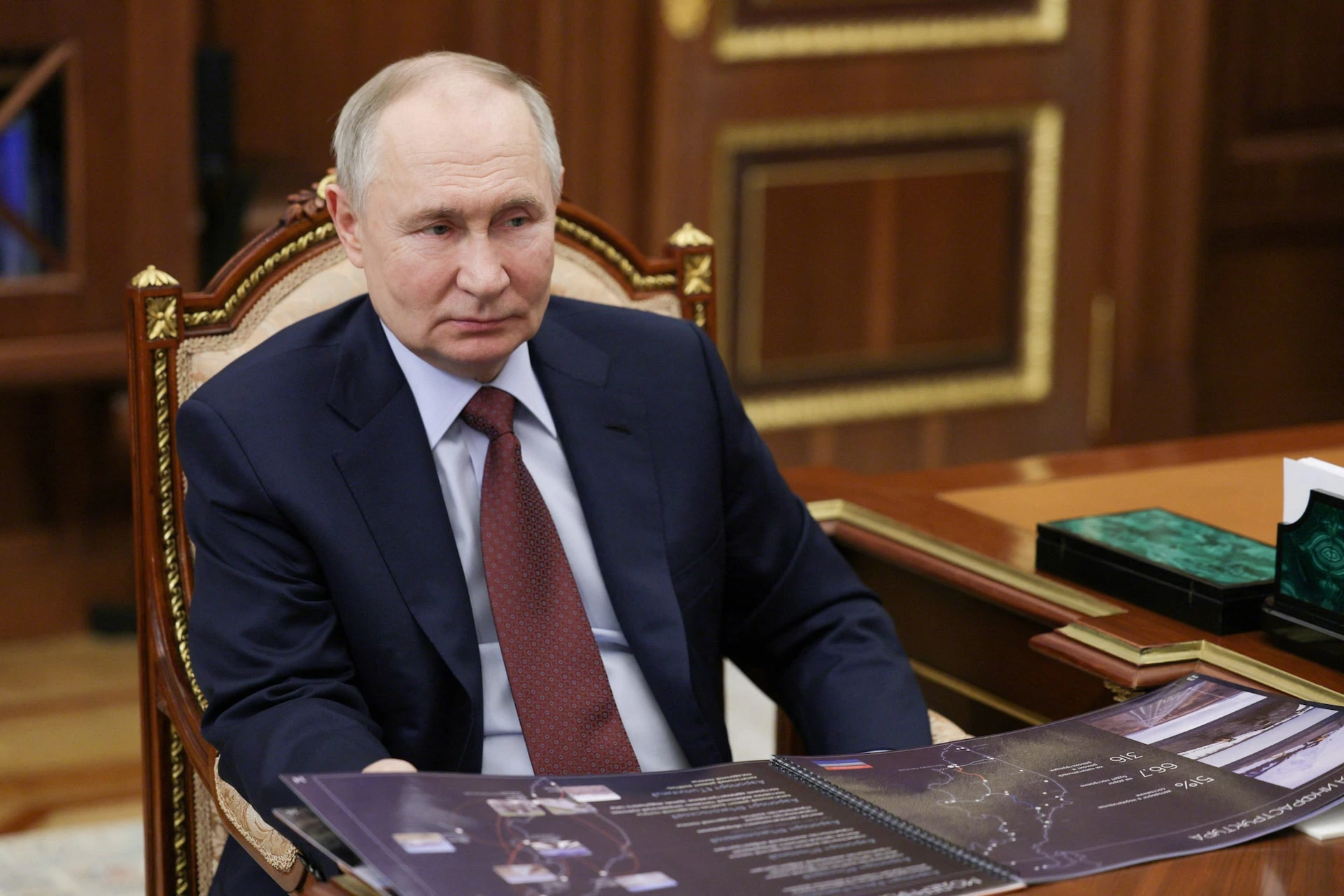 Путин заявил о готовности к переговорам, глава ЦРУ посетил Москву